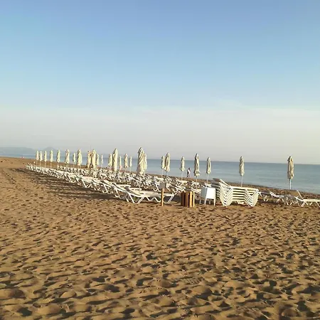 Un Patio Con Encanto Denia