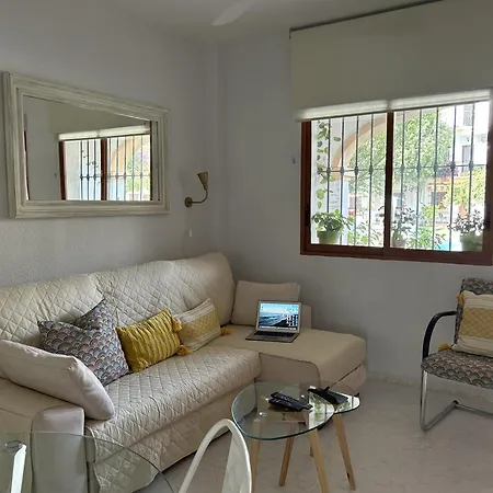 Apartman Un Patio Con Encanto *