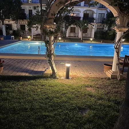 Un Patio Con Encanto Apartman